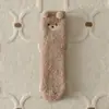 Calcetines de terciopelo coral de otoño e invierno para mujer, calcetines para dormir sin pelusa, calcetines gruesos y cálidos de medio terciopelo, calcetines de piso bordados con oso de dibujos animados