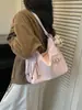 Bolsa tote grande de moda retrô para mulheres, nova bolsa de ombro casual da moda de verão de 2026, bolsa de axila estilo novo
