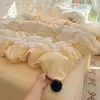 Conjunto de cama de quatro peças macio e como uma nuvem, com acabamento em renda, 100% algodão, estilo coreano, adequado para dormitórios de estudantes, conjunto de lençóis de três peças