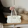 Bolsa de Mano Cruzada Nueva de Nicho Coreano 2026 para Mujer, Gran Capacidad, para Viajar, Hebilla de Cuero, Remache, Bolsa de Motocicleta