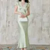 Vestido de renda para cílios de ácido acético de alta qualidade WAN com decote em V, mangas bufantes, cintura de cetim e barra em cauda de sereia drapeada