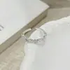 Anillo Abierto de Encaje con Zirconia y Gota de Aceite Exquisito Diseño de Princesa Fugitiva Nicho Anillo de Alta Gama para Mejor Amiga para Mujeres