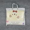 26 Mantas Swaddle para Recém-Nascidos Outono/Inverno com Bordado de Desenho Animado, Algodão Acolchoado 120g, Bordado de Desenho Animado com Orelhas 3D, Swaddle para Bebê Atacado