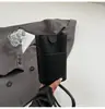 Bolsa Pequeña para Teléfono Cuatro Estaciones 2025, Bolso Versátil de Moda, Bolso de Hombro Cruzado Único, Bolso Pequeño con Patrón de Lichi, Bolso Cubo Texturizado