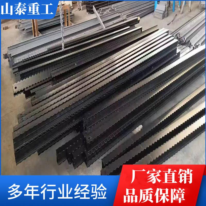 f84a16fc4f3cc134bf1e1dc1c50df5