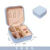 Caja de Almacenamiento de Joyería con Colgante Personalizada al por Mayor Lote Pequeño Pulsera de Perlas Collar Portátil Caja de Joyería Ins