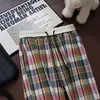 Pantalones casuales de punto a cuadros arcoíris estilo americano para hombre, pantalones largos rectos de verano finos y holgados con un tacto relajado, pierna ancha