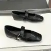 Zapatos Planos Mary Jane de Punta Cuadrada Suaves para Mujer 2026 Nuevo Estilo Retro Marrón Primavera Otoño con Faldas Zapatos Mary Jane