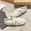 Sapatos casuais color block de couro sintético da moda para mulheres, nova coleção primavera/outono 2026, design de nicho, fecho versátil de cadarço e velcro, estilo Forrest Gump