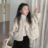Ropa infantil coreana: Ropa de abrigo de invierno forrada de forro polar y engrosada para niñas, con un diseño de forro polar por ambos lados, y chaquetas cálidas acolchadas de algodón para niños.