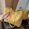 Bolso Transfronterizo Grande para Mujer 2026 Nuevo Bolso de Hombro Versátil para Mujer, Bolso Tote Moderno y Elegante para la Clase y el Viaje Diario
