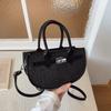 Bolso de Mano Pequeño para Mujer 2025 Verano Nuevo Moda Tendencia Casual Bolso de Hombro Cruzado