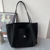 Bolsa de Lona Nova de Nicho Feminina de Ombro Único Estilo Europeu Estilo Japonês e Coreano Simples Grande Capacidade Ins Bolsa de Aula para Estudantes Bolsa de Tecido Espessada