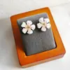 Brincos de Flor em Degradê para Mulheres, Brincos de Pétalas Fluidas, Brincos Rosa, Novo Estilo Primavera 2026, Brincos de Luxo Leve e de Alta Qualidade