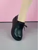Zapatos de mujer de cuero genuino con suela gruesa, nuevo estilo primavera/otoño 2026, mocasines de cordones de moda con punta redonda, diseñados para hacer que los pies parezcan más pequeños