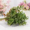 Venta al por mayor 15 cabezas Flor de Árbol de Té Fruta Hierba Falsa Proyecto de Enverdecimiento Valla Plantas Verdes Hotel Decoración Suave Ramo de Flores y Hierba Plantas Verdes de Simulación