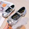 Zapatos de Cuero para Niñas 2026 Primavera/Otoño Nuevo Estilo Boca Baja Antideslizantes Zapatos de Princesa Estilo Coreano de Moda Versátiles Mocasines Casuales para Niñas