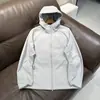 Chaqueta versátil para exteriores, casual, cortavientos, impermeable, cálida, transpirable, con diseño de capucha y visera sellada 13438