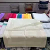 Pano de Guardanapo Espesso Premium de Algodão Puro Colorido Quente Feito Sob Medida 50*50cm Tecido com Borda de Cetim Adequado para Hotéis, Restaurantes e Salas de Estar