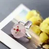 Nafoge joyería de plata al por mayor incrustada con pétalos de cristal rosa natural anillo abierto de plata pequeño fresco anillo de plata de ley 925