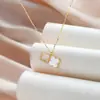 Collar con Colgante de Trébol Fresco de Doble Capa Estilo Japonés Joyería Versátil Cadena para Clavícula Hoja Estilo Bosque No se Desvanece