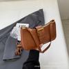 Bolsa pequena de axila feminina 2023 nova tendência nicho francês popular bolsa de ombro moda cor contrastante bolsa de ombro transversal