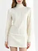 Tejido Cepillado de Alta Gama Otoño e Invierno 2026 Nueva Camisa Base de Encaje, Cuello Semi Alto Blanco con Borde de Encaje, Top Interior de Hada