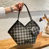 Nova Bolsa Casual para o Dia a Dia 2025 Mãe e Filha Moda Outono e Inverno Feminina Bolsa Tote de Ombro de Grande Capacidade Xadrez