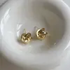 Estilo Francês Simples Estilo Metal Dourado Torcido Brinco Elegante Luxo Leve Design de Nicho Sentido de Moda Brincos Versáteis Brincos