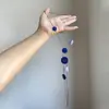 Momento Azul ~ Collar Asimétrico de Disco Super Blanco Azul Klein Cadena Exagerada Elegante de Alta Gama para la Clavícula