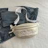 Bolso plateado popular de este año para mujer 2024 nuevo verano combinable explosiones bolso de pecho bandolera ocio teléfono móvil riñonera