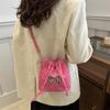 Bolsa tiracolo com cordão fashion, bolsa tiracolo com laço, outono e inverno 2024, nova bolsa casual all-match, bolsa tipo balde feminina