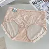 Calcinha feminina de renda francesa romântica, malha respirável, fundo antibacteriano de algodão puro, roupa íntima feminina de cintura média macia e amiga da pele