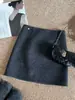 Saia Curta de Lã Cor de Café Melard para Mulheres, Estilo Coreano Outono e Inverno, Cintura Alta, Modelo Evasê, que Molda o Quadril, para Figuras Baixas