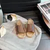 Zapatos casuales de moda retro para niños 2025 nuevo modelo de verano para niños y niñas, zapatos de playa de suela blanda, sandalias para bebé