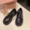 Sapatos Pequenos de Couro Estilo Japonês Mocassins de Solado Grosso Femininos Saia Novo Estilo Temperamento Para o Trabalho Sapatos Individuais Moda Outono 2026