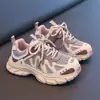 Zapatillas deportivas para niñas 2026 otoño nuevo casual zapatillas para correr infantiles moda suela blanda zapatos de papá senderismo