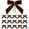 Colgante de lazo de terciopelo rojo, lazo navideño aterciopelado, caja de regalo de árbol de Navidad, fabricante de decoración floral navideña