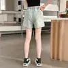 Shorts Jeans para Meninas 2026 Nova Moda de Verão Celebridade da Internet Hot Pants Infantil Verão Fino Calça Saia de Três Botões
