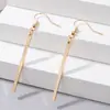 Moda europea y americana joyería retro étnica simple de un carácter geométrico cadena fina conjunto de pendientes y collar de aleación