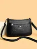 Bolso Transfronterizo para Mujer Gran Capacidad Bolso Repujado Nuevo Modelo 2026 para Mujer Bolso para Mamá de Mediana Edad Bolso para Suegra Bolso de Hombro Único Cruzado