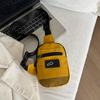 Bolsa de Peito de Nicho 2026 Novo Modelo de Verão Mini Casual Moda Versátil para Casal Ombro Único Transversal Esportiva Cor Sólida Bolsa de Celular
