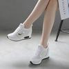 Sapatos Internos Femininos Novos para Aumentar a Altura Outono e Inverno Estilo Coreano Versátil Sapatos Brancos Sapatos Emagrecedores Tênis Casual para Viagem Feminino