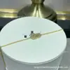 Colar de ouro 18k de alta qualidade com ferradura e fecho de oito para mulheres, versátil e luxuoso, um presente perfeito para namorada ou melhor amiga