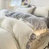 Juego de ropa de cama de cuatro piezas de terciopelo de leche de invierno, cálido y con forro polar, estilo princesa con ribete de encaje, funda de edredón de forro polar coral, sábana bajera y faldón de cama
