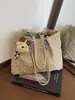 Bolso de mano simple para mujer 2026 nuevo modelo, lindo bolso tote para mujer, bolso de hombro para commuting de nicho de gran capacidad, bolso de mano versátil