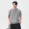 Camisa polo de punto para hombre con cuello camisero y media cremallera, nuevo estilo de verano 2026, top polo de punto de manga corta estilo "old money"