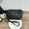 Bolsas Retrô de Nicho Outono 2026 Nova Bolsa de Ombro de Nicho de Alta Qualidade Bolsa Transversal Bolsa de Axila Elegante e com Temperamento