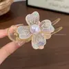 Grampo de Garra Trevo de Quatro Folhas com Pedras e Pérolas Florido para Cabelo Feminino Coque Parte de Trás da Cabeça Rabo de Cavalo Alto Acessórios de Cabelo