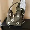 Bolsa de Lã para Comércio Exterior Feminina Grande Capacidade 2025 Nova Outono e Inverno Versátil Casual Bolsa de Ombro Bolsa Tote Casual para Estudante